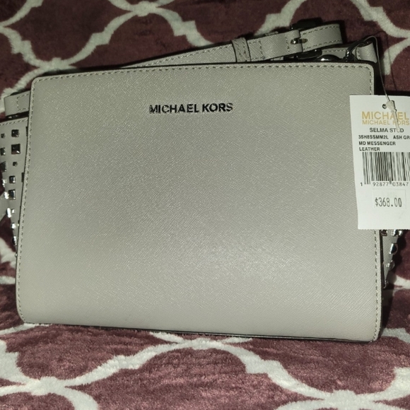 Michael Kors Selma Crossbody NWT - Picture 1 of 8